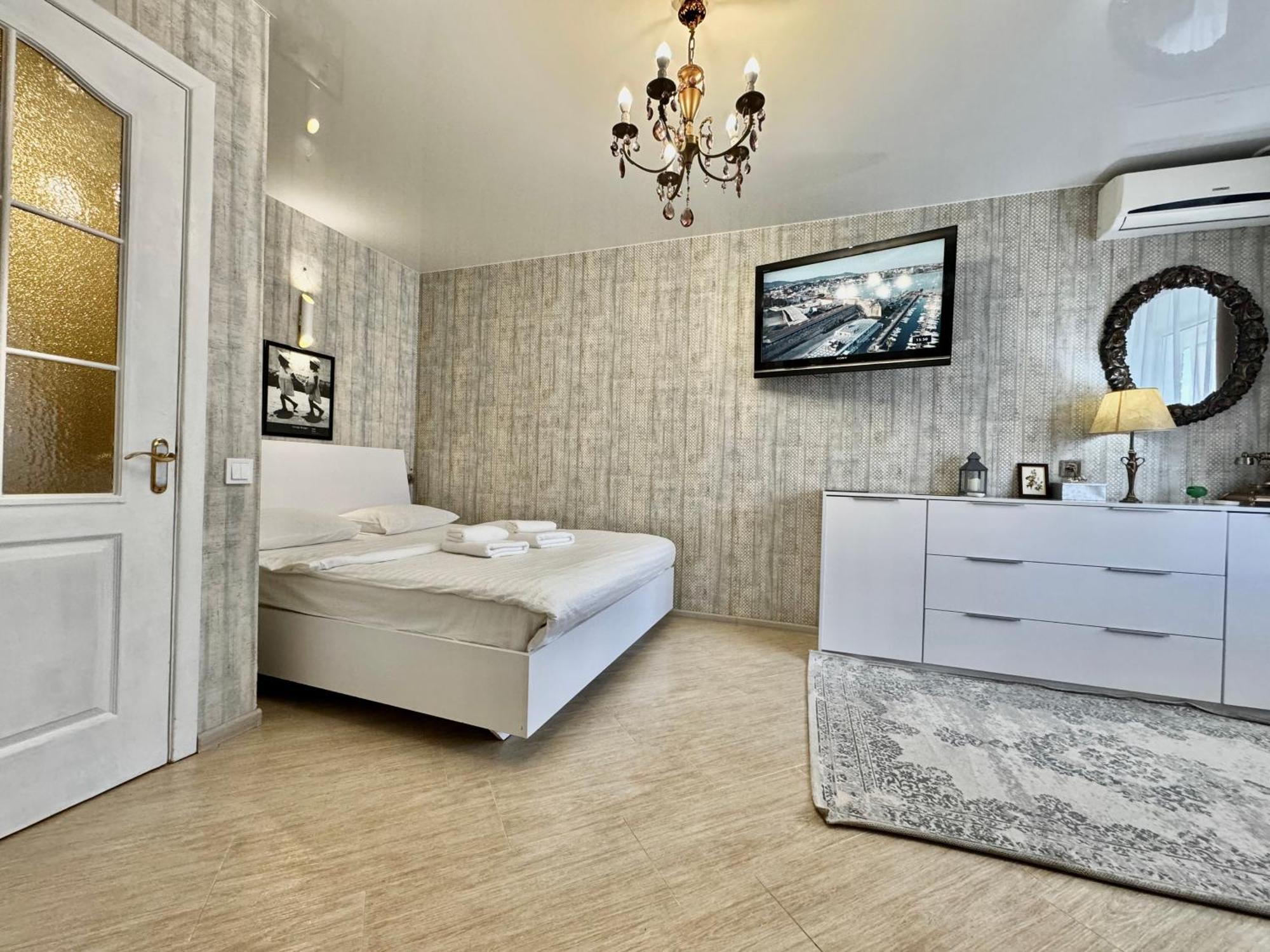 Apartpoltava Смак Італії У Самому Центрі Полтави , Білосніжна Студія В Новобудові, Банківський Чек エクステリア 写真